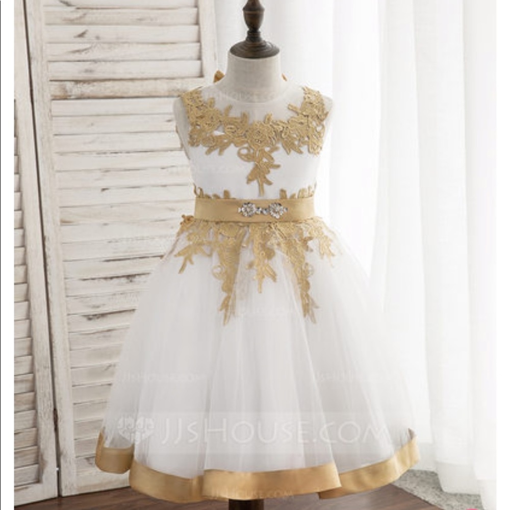 Gorgeous white/gold dress knee-length dress
